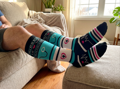 Nurses Love Knee-High Compression Socks (Teal)