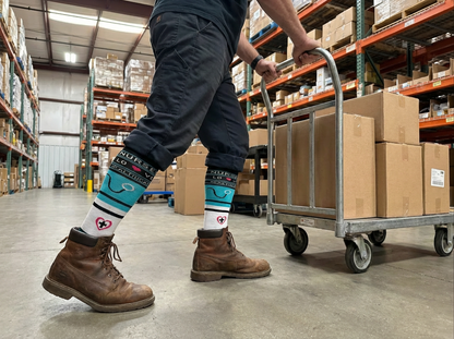 Nurses Love Knee-High Compression Socks (Teal)