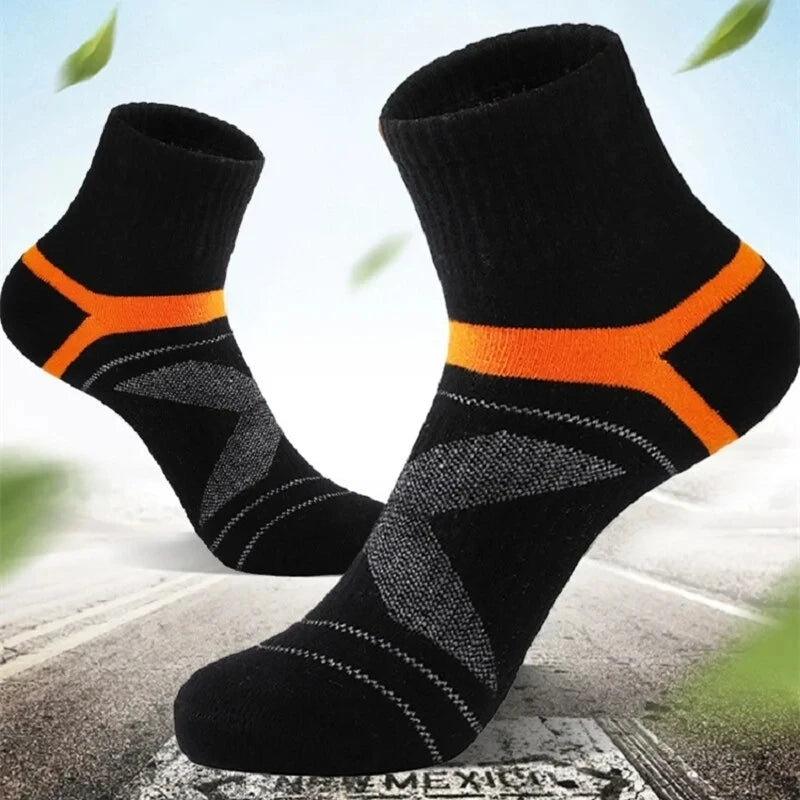 Unisex Black Hiking Socks 3 Pairs Polyester Elastane Knit Comfort