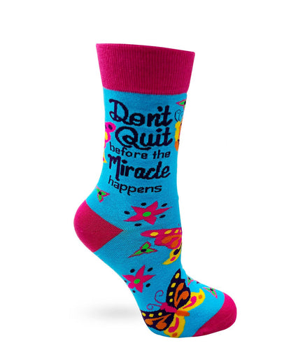 Fabdaz - Don't Quit Before The Miracle Happens Women's Crew Socks